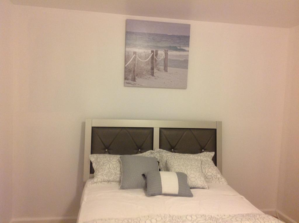 Mojoy Homesuites At Runyon Ньюарк Экстерьер фото